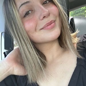 Meet your Posher, Gabrielle